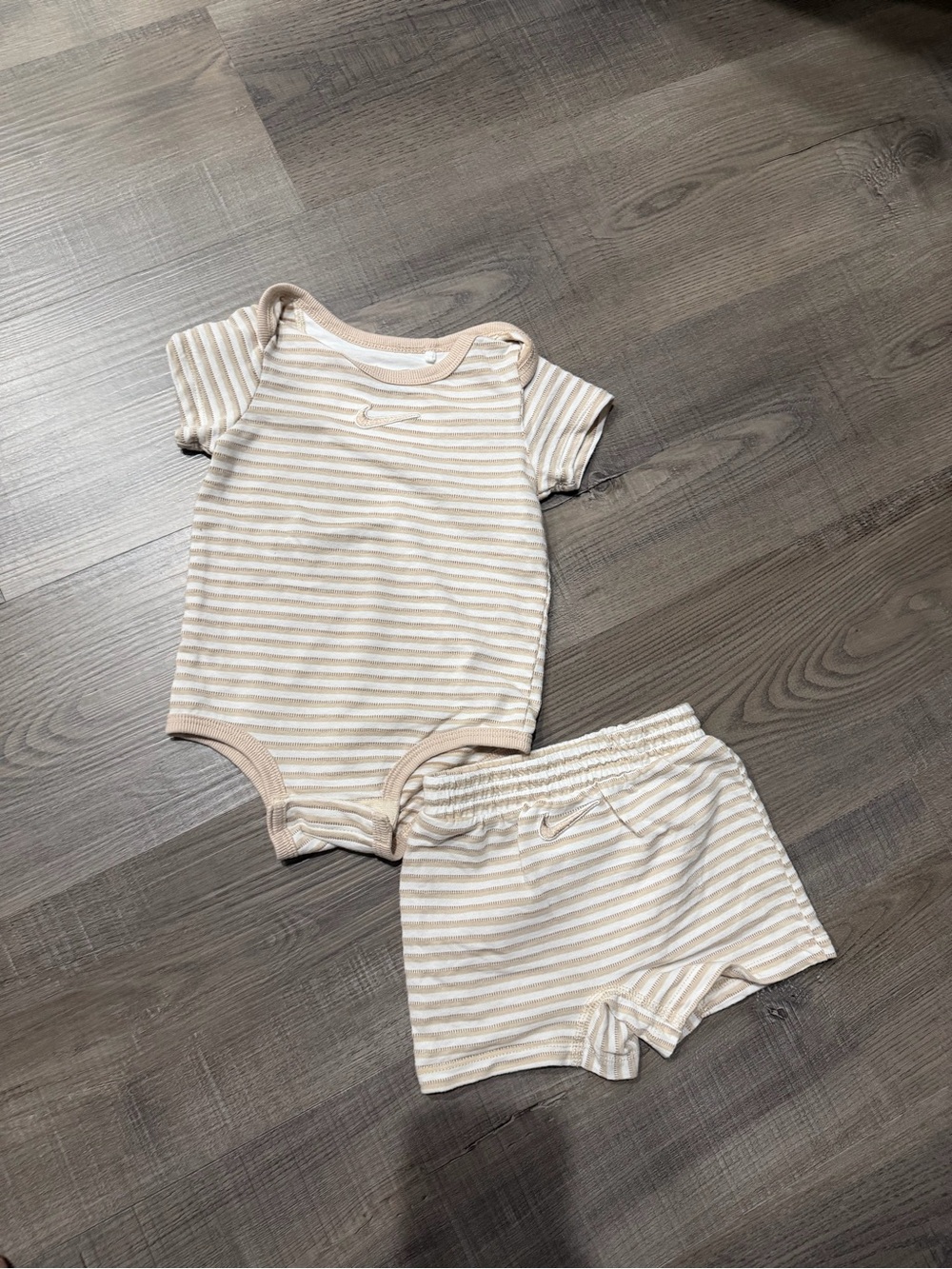 Nike Kids Beige & White Striped Bodysuit and Shorts Set
